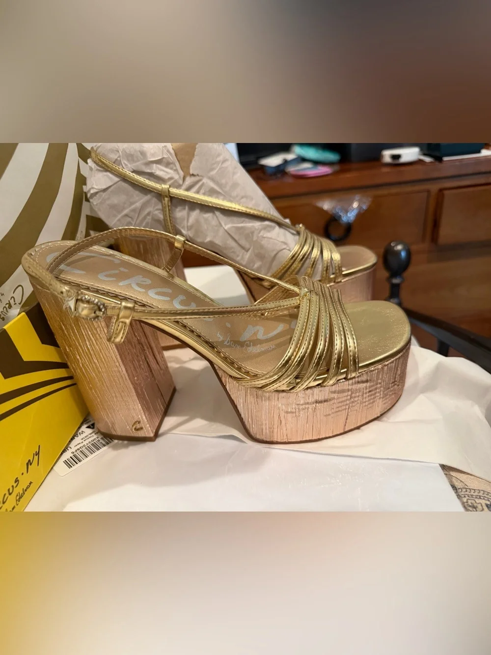 Circus by Sam Edelman Metallic Gold Strappy Platform Sandals. BNIB